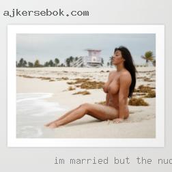 I'm married but have in the nude no sex life.